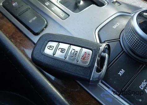 2012 Hyundai Equus Signature from USA, damaged, VIN KMHGH4JH1CU050465